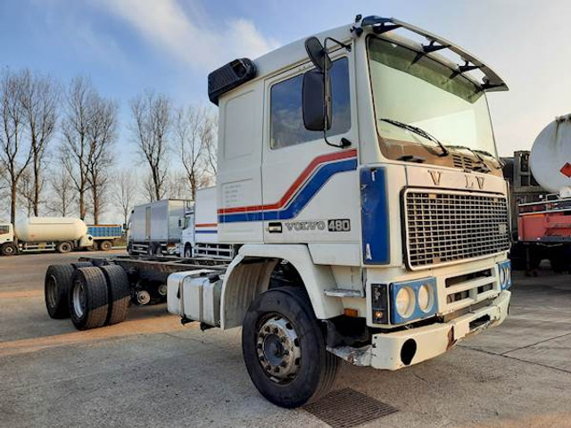 Volvo F 12 6*4 STEEL SUSPENSION - Chassi lastbil: bild 4 Volvo F 12 6*4 STEEL SUSPENSION - Chassi lastbil: bild 4