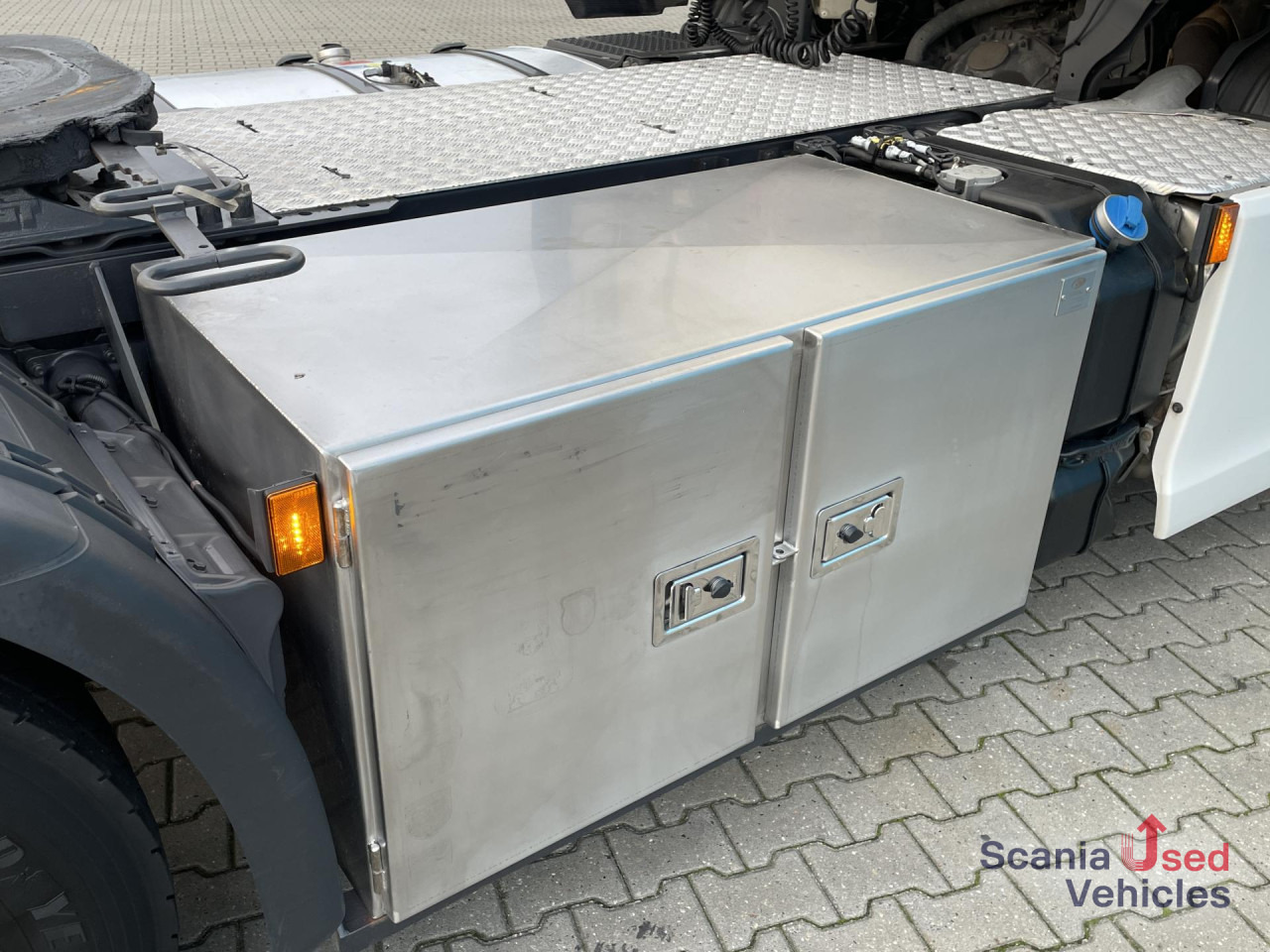 SCANIA R 410 A4x2NA DIFF-L RETARDER LED SMART 2 - Dragbil: bild 2 SCANIA R 410 A4x2NA DIFF-L RETARDER LED SMART 2 - Dragbil: bild 2