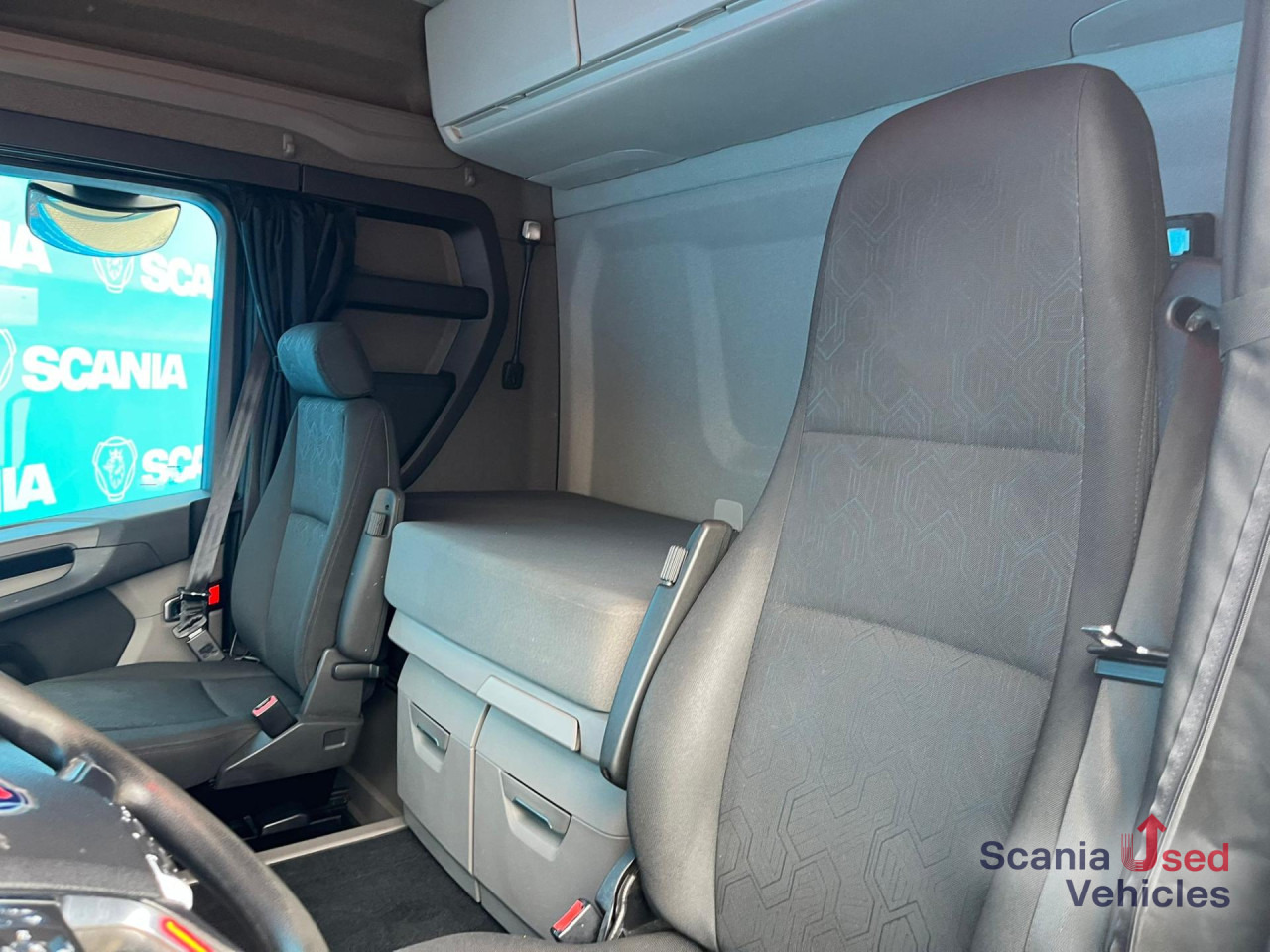 SCANIA R 410 A4x2NA RETARDER ADR FL LED ACC - Dragbil: bild 3 SCANIA R 410 A4x2NA RETARDER ADR FL LED ACC - Dragbil: bild 3