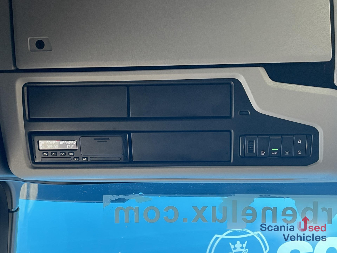 SCANIA R 410 A4x2NA RETARDER LED NAVI - Dragbil: bild 5 SCANIA R 410 A4x2NA RETARDER LED NAVI - Dragbil: bild 5