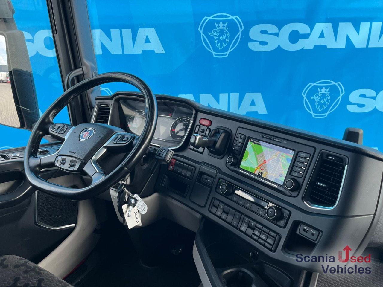 SCANIA R 410 A4x2NA RETARDER NAVI - Dragbil: bild 5 SCANIA R 410 A4x2NA RETARDER NAVI - Dragbil: bild 5