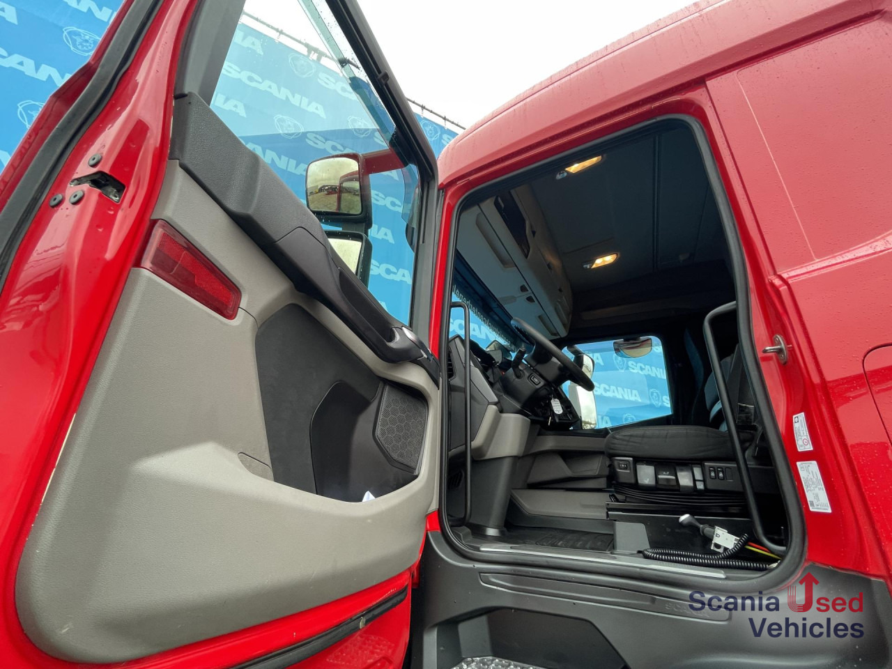 SCANIA R 450 A4x2NB DIFF-L RETARDER FULL AIR HYDRO 8T - Dragbil: bild 3 SCANIA R 450 A4x2NB DIFF-L RETARDER FULL AIR HYDRO 8T - Dragbil: bild 3