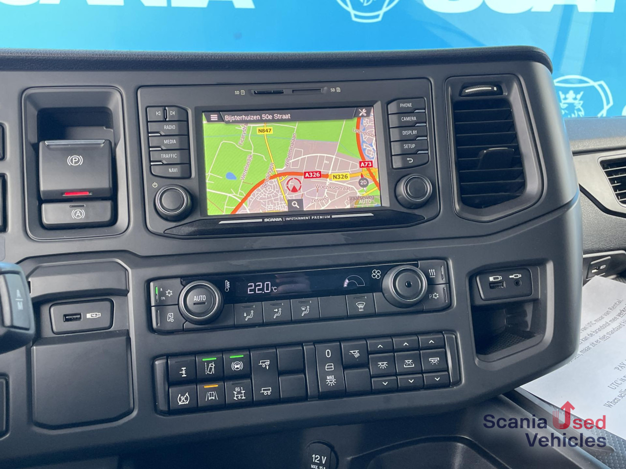 SCANIA R 450 A4x2NB DIFF-L RETARDER FULL AIR P-AIRCO ACC - Dragbil: bild 4 SCANIA R 450 A4x2NB DIFF-L RETARDER FULL AIR P-AIRCO ACC - Dragbil: bild 4
