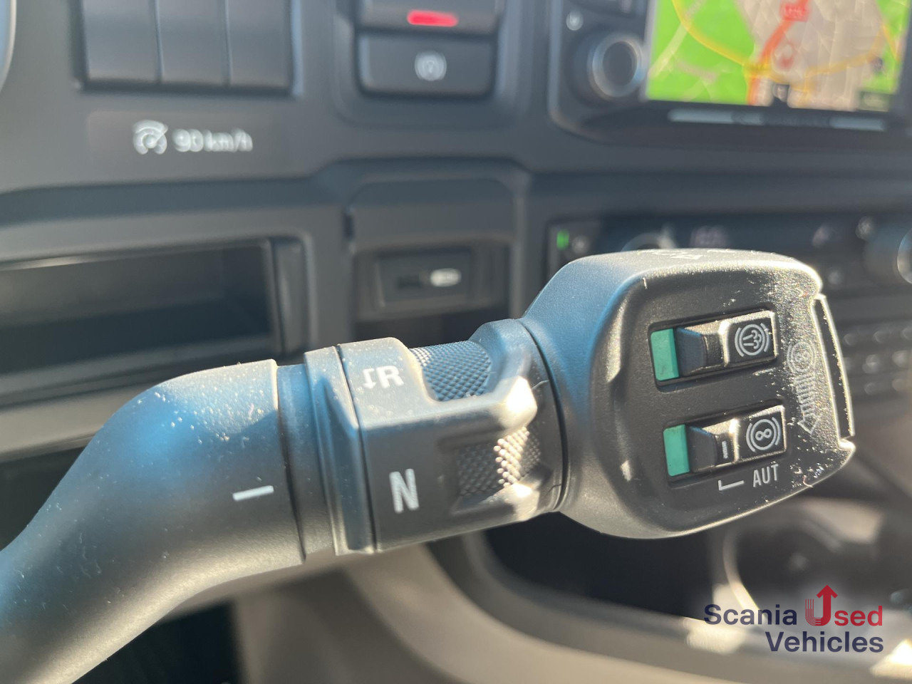 Dragbil SCANIA R 450 A4x2NB RETARDER DIFF-L FULL AIR 8T P-AIRCO: bild 6