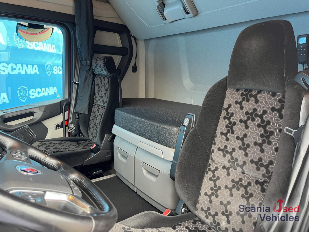 SCANIA R 450 A6x2/4NA RETARDER PTO P-AIRCO LED NAVI - Dragbil: bild 3 SCANIA R 450 A6x2/4NA RETARDER PTO P-AIRCO LED NAVI - Dragbil: bild 3