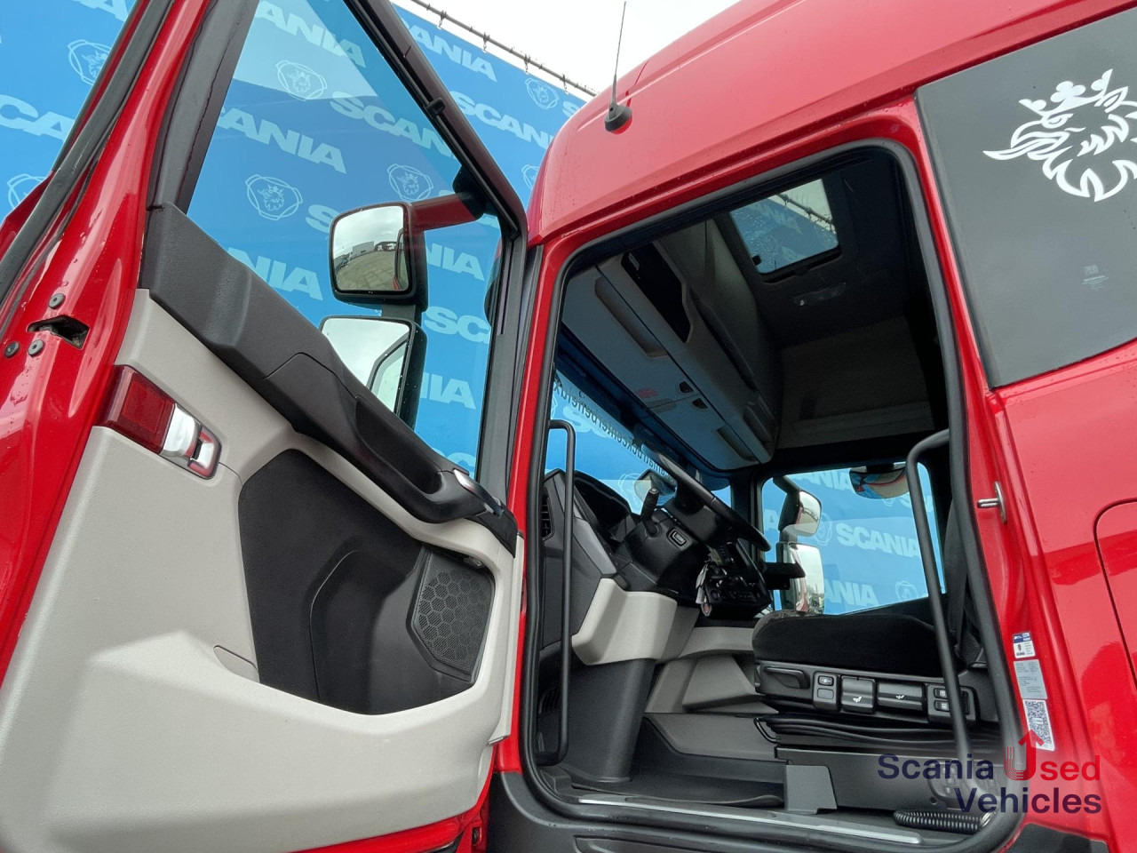 SCANIA R 460 A4x2NA RETARDER PTO PARK AIRCO SUPER! - Dragbil: bild 4 SCANIA R 460 A4x2NA RETARDER PTO PARK AIRCO SUPER! - Dragbil: bild 4