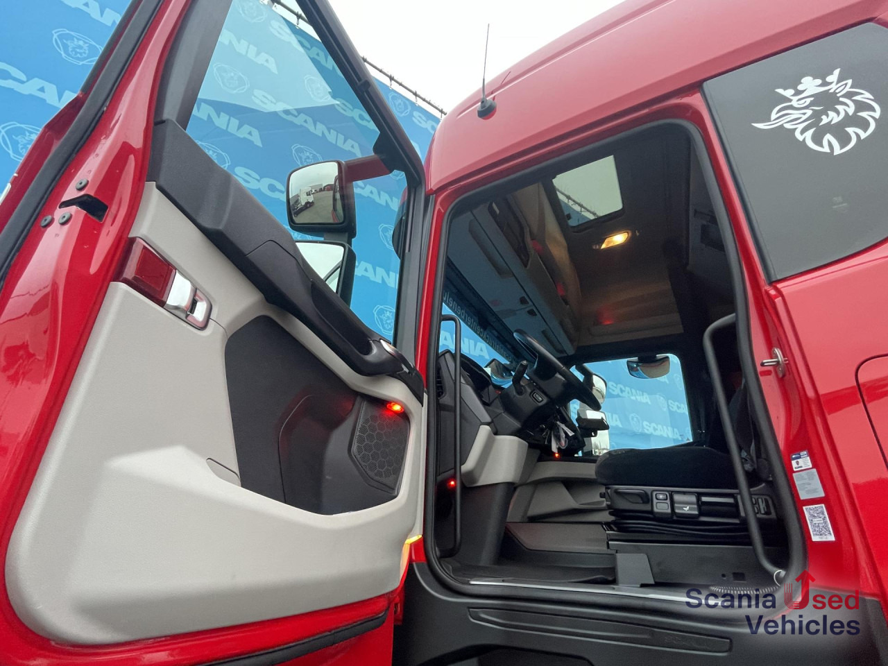 SCANIA R 460 A4x2NA RETARDER PTO PARK AIRCO SUPER! - Dragbil: bild 4 SCANIA R 460 A4x2NA RETARDER PTO PARK AIRCO SUPER! - Dragbil: bild 4