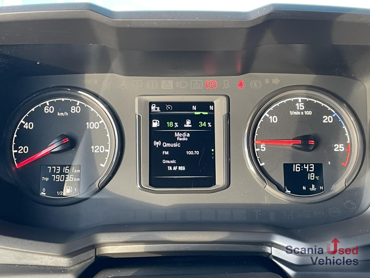 Dragbil SCANIA S 450 A4x2NA DIFF-L PARK AIRCO RETARDER HYDRO: bild 12 Dragbil SCANIA S 450 A4x2NA DIFF-L PARK AIRCO RETARDER HYDRO: bild 12