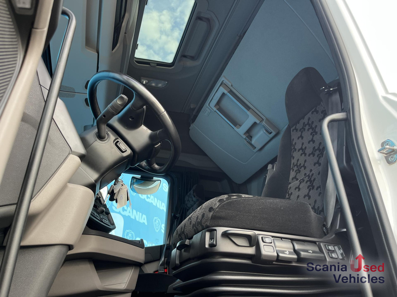 SCANIA S 500 A4x2NB RETARDER FULL AIR P-AIRCO 8T PTO ACC - Dragbil: bild 4 SCANIA S 500 A4x2NB RETARDER FULL AIR P-AIRCO 8T PTO ACC - Dragbil: bild 4