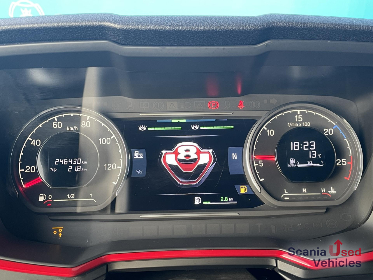 SCANIA S 660 A6x2/4NB V8 RETARDER FULL AIR 8T DIFF-L LED - Dragbil: bild 5 SCANIA S 660 A6x2/4NB V8 RETARDER FULL AIR 8T DIFF-L LED - Dragbil: bild 5