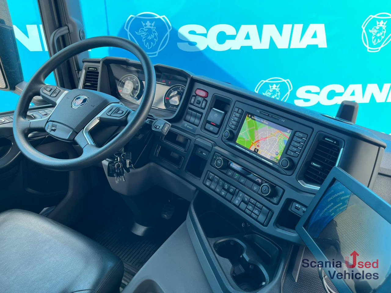 SCANIA G 450 B8x2*6NB DIFF-L HIAB X-HIPRO 262 EP-4 - Flakbil: bild 4 SCANIA G 450 B8x2*6NB DIFF-L HIAB X-HIPRO 262 EP-4 - Flakbil: bild 4