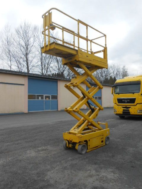 Genie GS 1530, Scherenarbeitsbühne Genie 6,6m - Billift: bild 2 Genie GS 1530, Scherenarbeitsbühne Genie 6,6m - Billift: bild 2