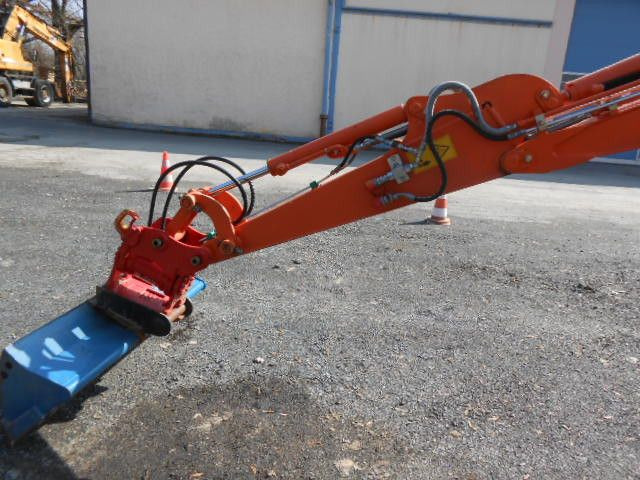 Minigrävmaskin Hitachi ZX22U-2CLR , Powertilt Hitachi ZX22U-2CLR , Powertilt: bild 11 Minigrävmaskin Hitachi ZX22U-2CLR , Powertilt Hitachi ZX22U-2CLR , Powertilt: bild 11