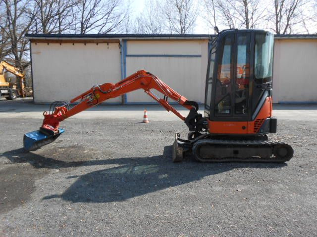 Hitachi ZX22U-2CLR , Powertilt Hitachi ZX22U-2CLR , Powertilt - Minigrävmaskin: bild 1 Hitachi ZX22U-2CLR , Powertilt Hitachi ZX22U-2CLR , Powertilt - Minigrävmaskin: bild 1