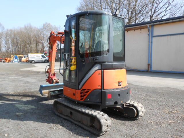 Minigrävmaskin Hitachi ZX22U-2CLR , Powertilt Hitachi ZX22U-2CLR , Powertilt: bild 27 Minigrävmaskin Hitachi ZX22U-2CLR , Powertilt Hitachi ZX22U-2CLR , Powertilt: bild 27