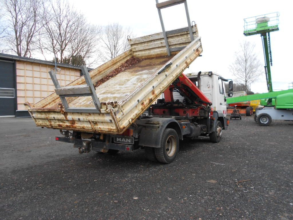 MAN MAN LE8.150 mit Palfinger PKG7001 MAN LE8.150 mit Palfinger PKG7001 - Tippbil lastbil, Kranbil: bild 4 MAN MAN LE8.150 mit Palfinger PKG7001 MAN LE8.150 mit Palfinger PKG7001 - Tippbil lastbil, Kranbil: bild 4