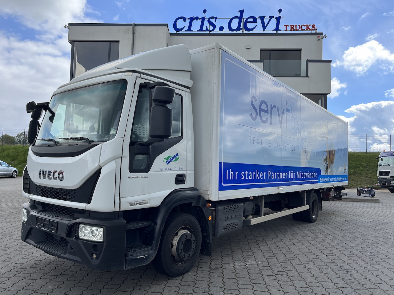 Iveco 120E25 Eurocargo 4x2 Koffer | Ladebordwand - Lastbil med skåp: bild 1 Iveco 120E25 Eurocargo 4x2 Koffer | Ladebordwand - Lastbil med skåp: bild 1