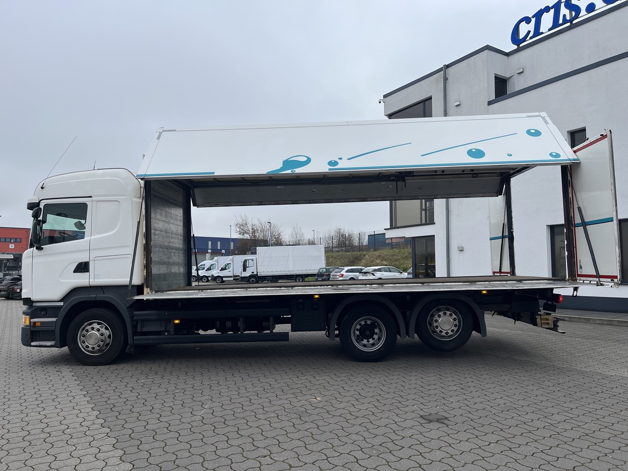 Scania R 450 6x2 Geränke Lenkachse Retarder - Dryckestransport lastbil: bild 4 Scania R 450 6x2 Geränke Lenkachse Retarder - Dryckestransport lastbil: bild 4