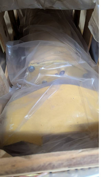 Komatsu D85PX-18 -SPRING ASSY - 154-30-00281 - Ram/ Chassi för Byggmaskiner: bild 3 Komatsu D85PX-18 -SPRING ASSY - 154-30-00281 - Ram/ Chassi för Byggmaskiner: bild 3