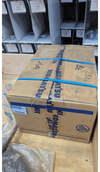 Komatsu SAA6D107E-3 TURBO CHARGER 6756-81-8330 - Motor för Byggmaskiner: bild 1 Komatsu SAA6D107E-3 TURBO CHARGER 6756-81-8330 - Motor för Byggmaskiner: bild 1