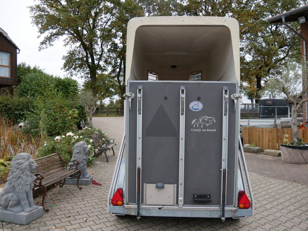 Blomert 1,5 Pferde Holz Poly - Djursläp: bild 2 Blomert 1,5 Pferde Holz Poly - Djursläp: bild 2