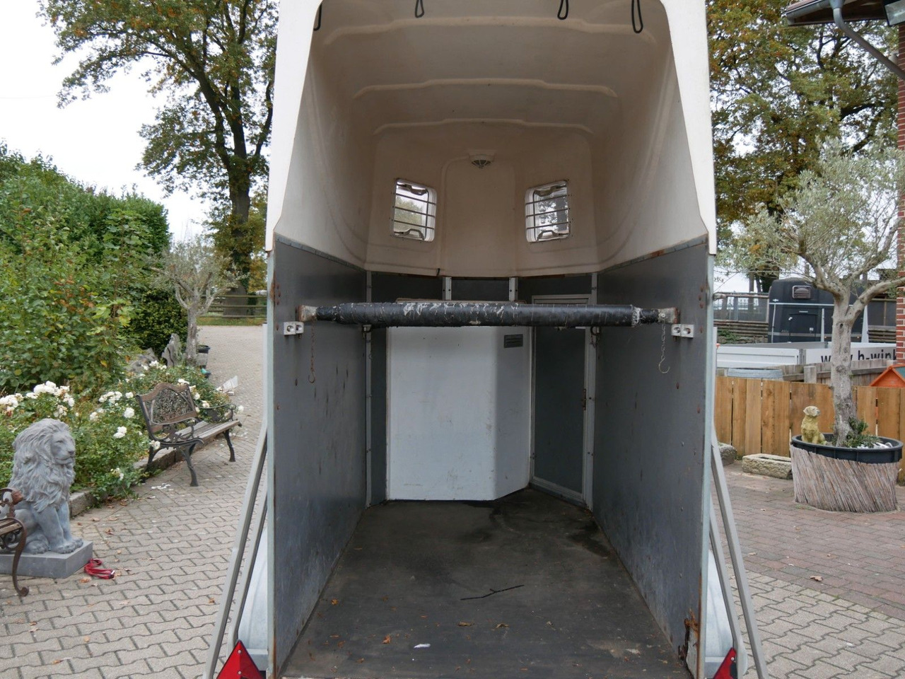 Blomert 1,5 Pferde mit Sattelkammer - Djursläp: bild 3 Blomert 1,5 Pferde mit Sattelkammer - Djursläp: bild 3