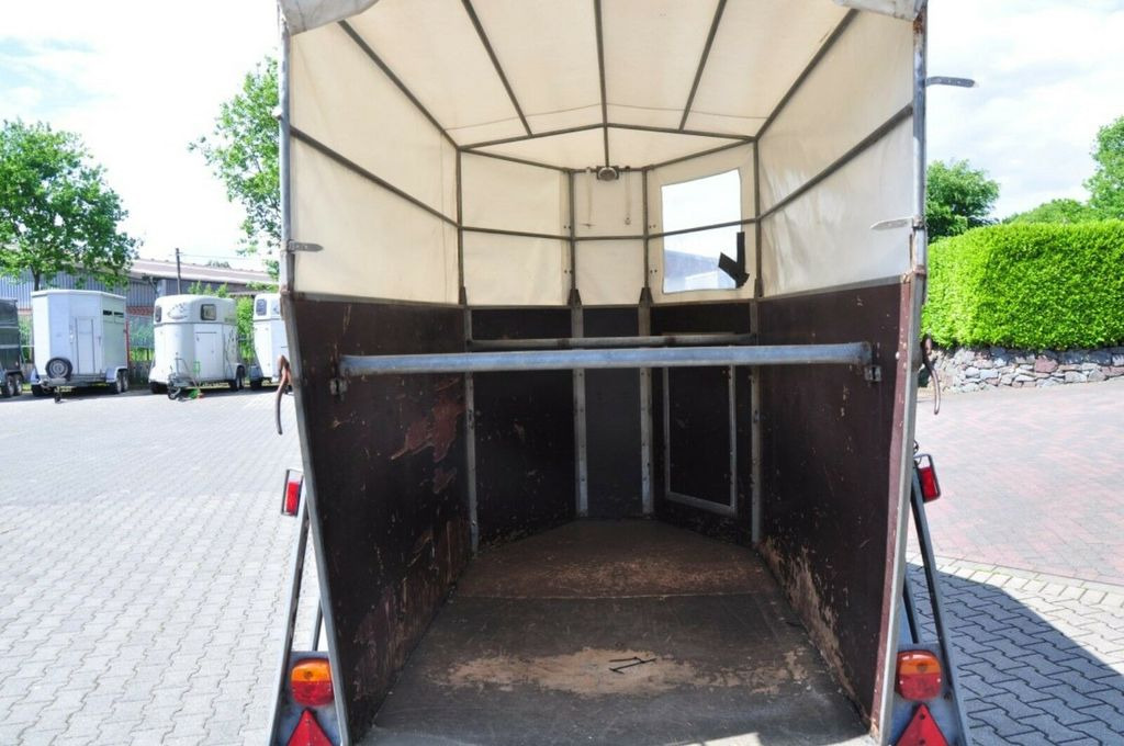 Holz Plane 1,5 Pferde Holz Plane 1,5 Pferde - Hästsläp: bild 4 Holz Plane 1,5 Pferde Holz Plane 1,5 Pferde - Hästsläp: bild 4