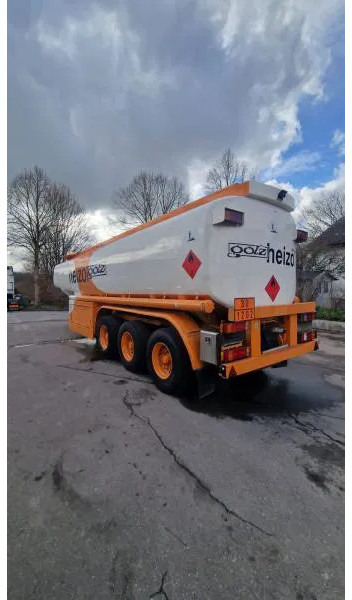 Schwelmer Eisenwerk TSA Diesel Heizöl 6 Kammern 35.5 m³ Zählwerk TKZ A TSA Diesel Heizöl 6 Kammern 35.5 m³ Zählwerk TKZ ABS - Tanktrailer: bild 4 Schwelmer Eisenwerk TSA Diesel Heizöl 6 Kammern 35.5 m³ Zählwerk TKZ A TSA Diesel Heizöl 6 Kammern 35.5 m³ Zählwerk TKZ ABS - Tanktrailer: bild 4