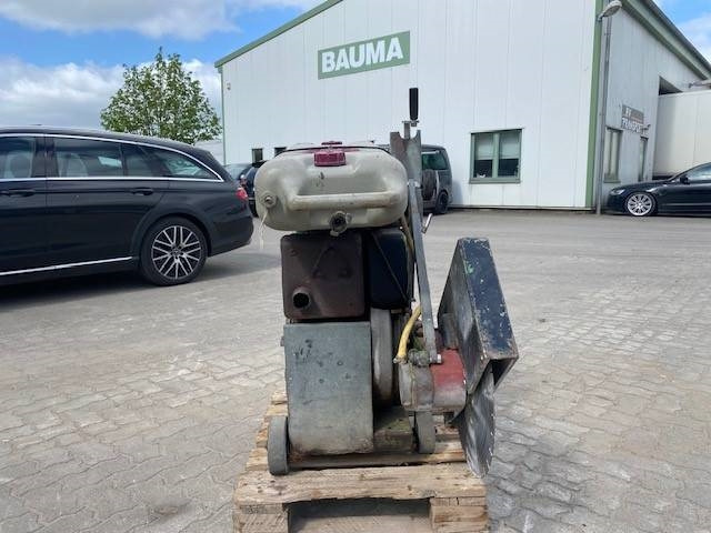 Lissmac FS-16 D/I (12005321) - Byggmaskiner: bild 3 Lissmac FS-16 D/I (12005321) - Byggmaskiner: bild 3