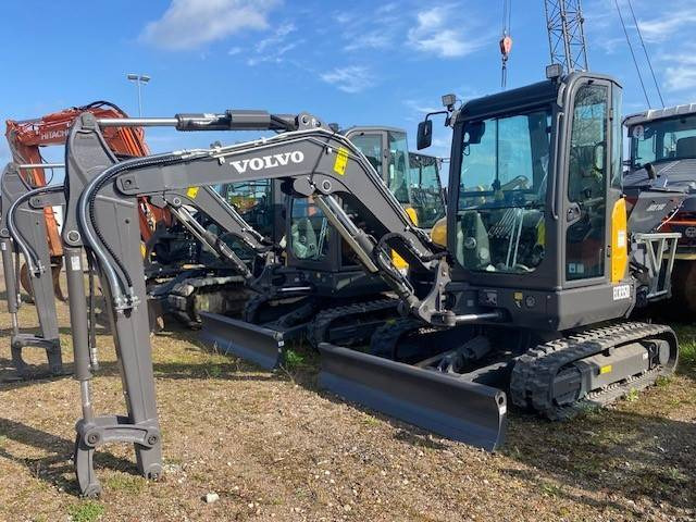 Volvo ECR 35 D MIETE / RENTAL (12002078) - Minigrävmaskin: bild 1 Volvo ECR 35 D MIETE / RENTAL (12002078) - Minigrävmaskin: bild 1