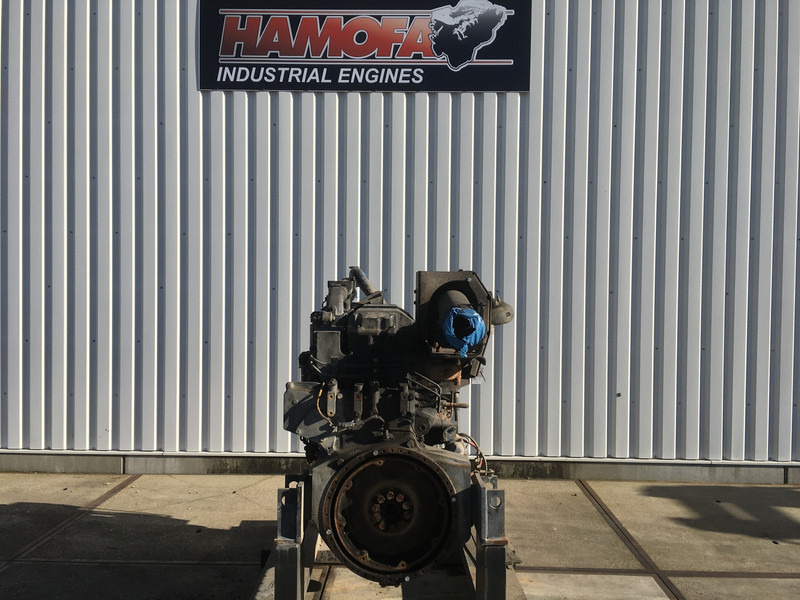 Komatsu SAA6D170E-3 USED - Byggmaskiner: bild 3 Komatsu SAA6D170E-3 USED - Byggmaskiner: bild 3