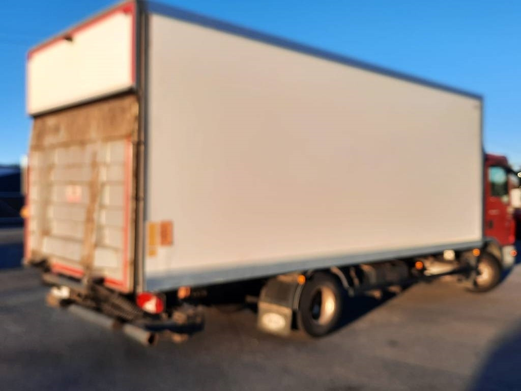 MAN TGL 12.220 - Lastbil med skåp: bild 3 MAN TGL 12.220 - Lastbil med skåp: bild 3