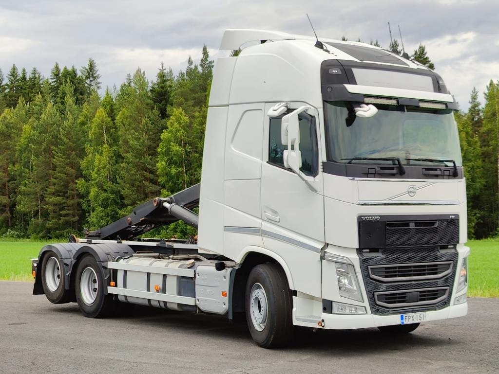 Volvo FH 540 - Lastväxlare lastbil: bild 2 Volvo FH 540 - Lastväxlare lastbil: bild 2
