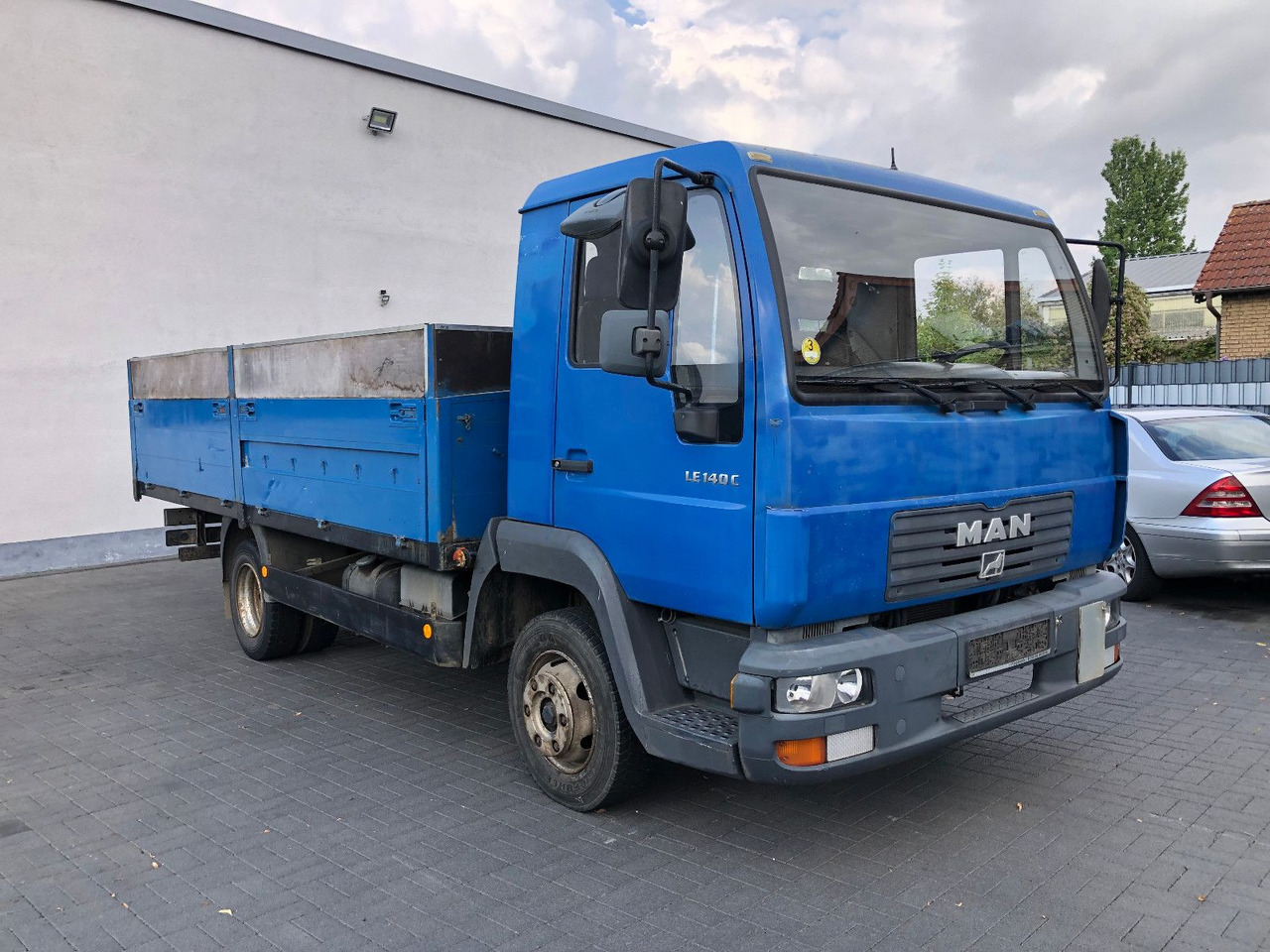 MAN LE 140 C Klima, Tempomat, TÜV 11-2025 - Transportbil med flak: bild 3 MAN LE 140 C Klima, Tempomat, TÜV 11-2025 - Transportbil med flak: bild 3