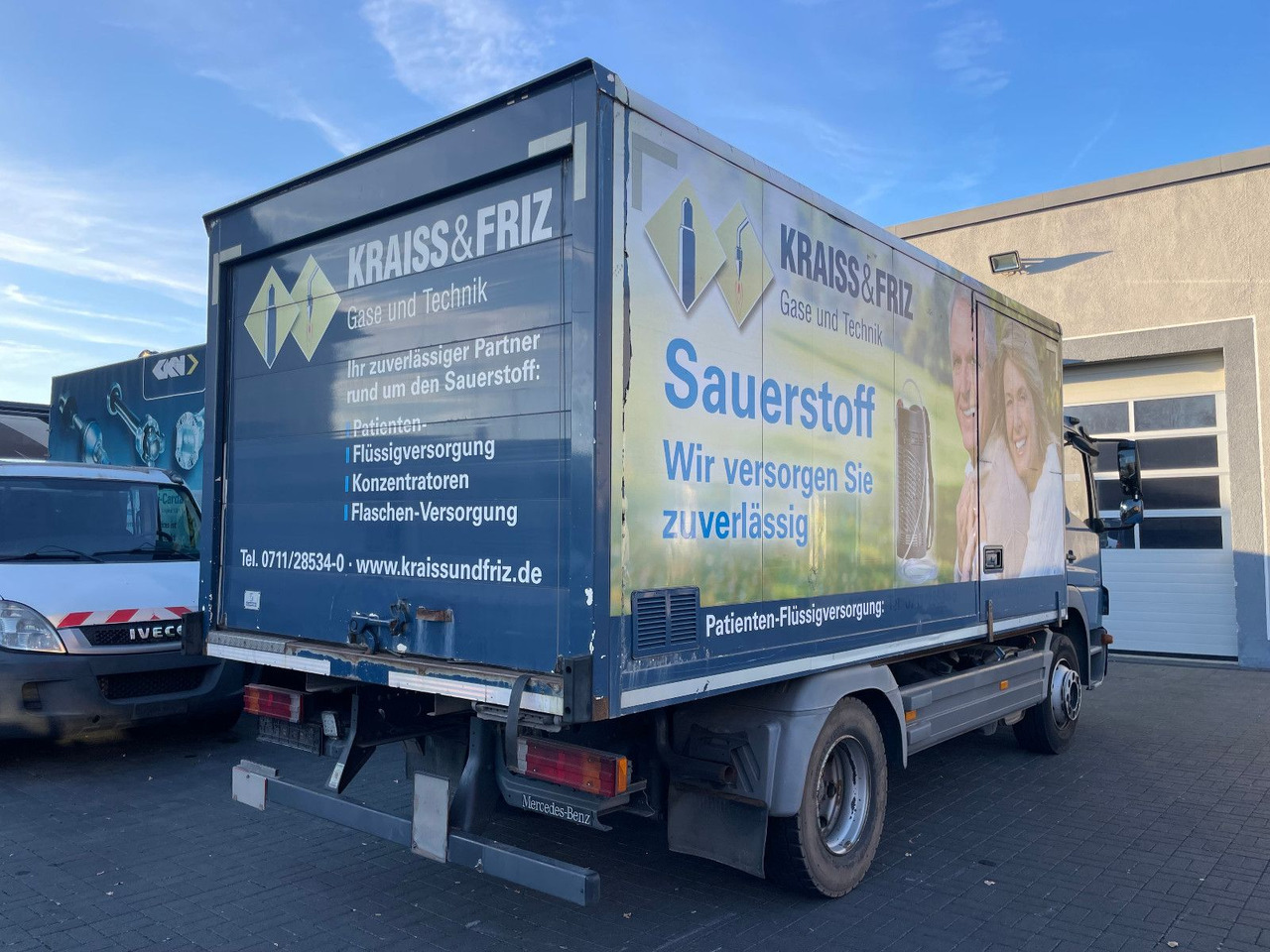 Mercedes-Benz Atego 2 6-Zyl. 4x2 1224 Klima, Radstand: 3.56m. - Lastbil med skåp: bild 4 Mercedes-Benz Atego 2 6-Zyl. 4x2 1224 Klima, Radstand: 3.56m. - Lastbil med skåp: bild 4