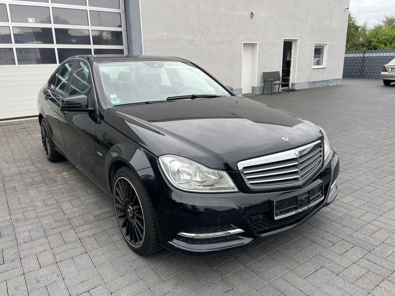 Mercedes-Benz C 180 C -Klasse Lim. C 180 CGI BlueEfficiency - Sedan: bild 1 Mercedes-Benz C 180 C -Klasse Lim. C 180 CGI BlueEfficiency - Sedan: bild 1