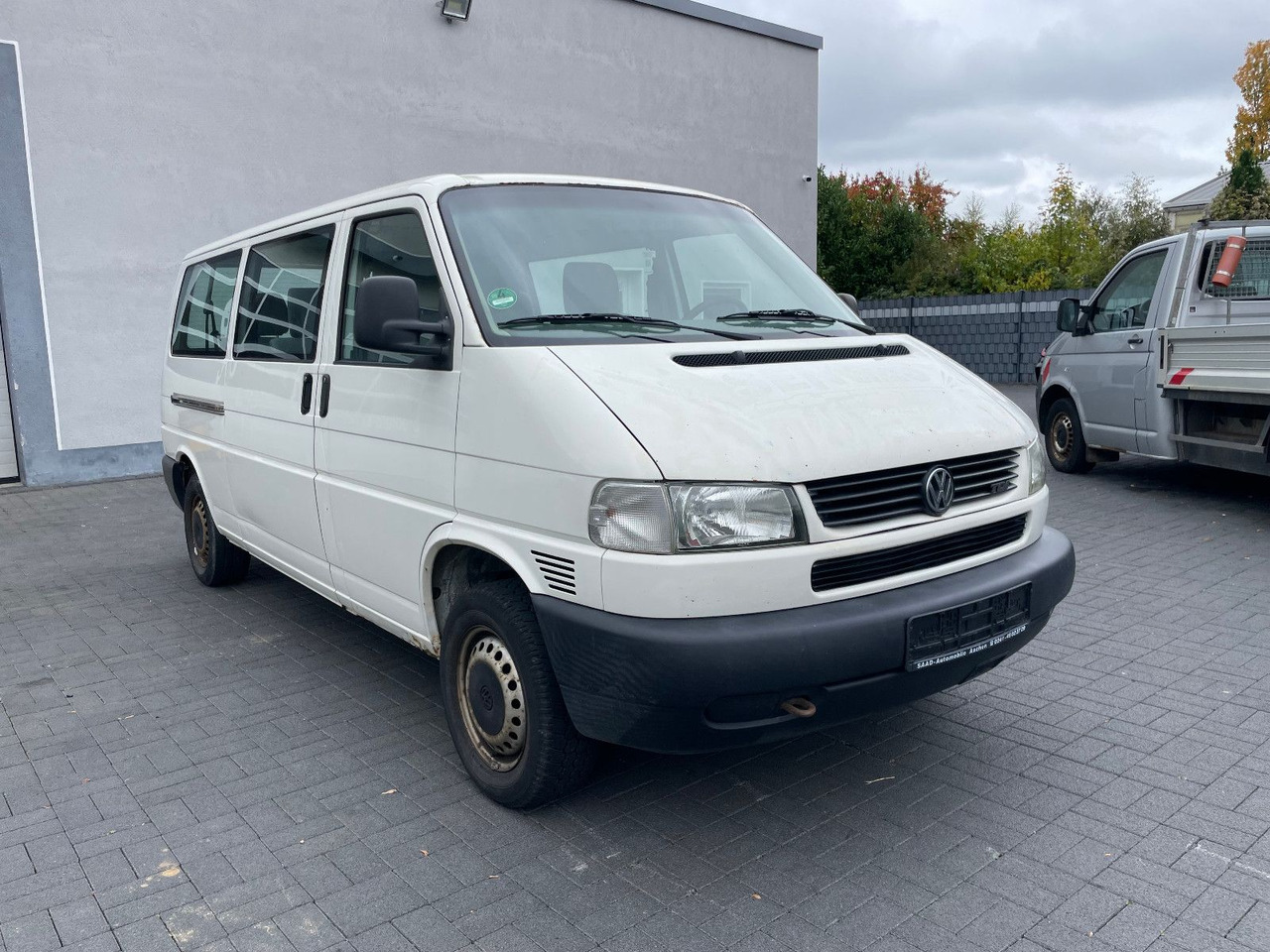 Volkswagen T4 Caravelle 2,5-l-Diesel TDI 75kW syncro lang - Persontransport: bild 1 Volkswagen T4 Caravelle 2,5-l-Diesel TDI 75kW syncro lang - Persontransport: bild 1