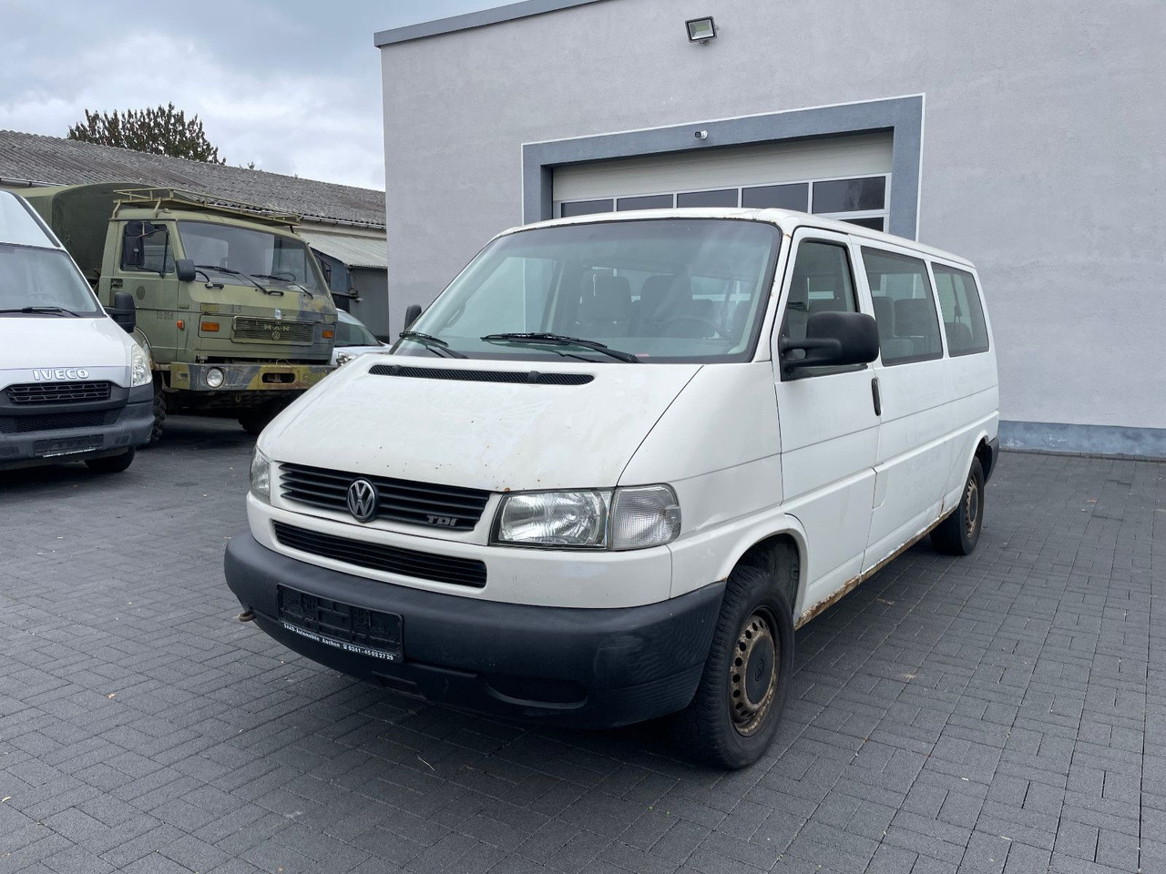 Volkswagen T4 Caravelle 2,5-l-Diesel TDI 75kW syncro lang - Persontransport: bild 3 Volkswagen T4 Caravelle 2,5-l-Diesel TDI 75kW syncro lang - Persontransport: bild 3