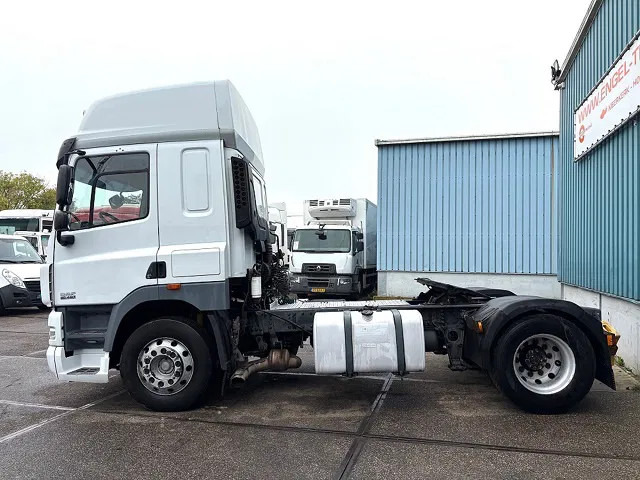 DAF CF 85.460 SPACECAB 4x2 (AS-TRONIC / MX-BRAKE / AIRCONDITIONING / ADR-VLG / FRIDGE / EURO 5 / ETC.) - Dragbil: bild 5 DAF CF 85.460 SPACECAB 4x2 (AS-TRONIC / MX-BRAKE / AIRCONDITIONING / ADR-VLG / FRIDGE / EURO 5 / ETC.) - Dragbil: bild 5