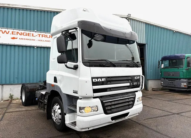 DAF CF 85.460 SPACECAB 4x2 (AS-TRONIC / MX-BRAKE / AIRCONDITIONING / ADR-VLG / FRIDGE / EURO 5 / ETC.) - Dragbil: bild 2 DAF CF 85.460 SPACECAB 4x2 (AS-TRONIC / MX-BRAKE / AIRCONDITIONING / ADR-VLG / FRIDGE / EURO 5 / ETC.) - Dragbil: bild 2
