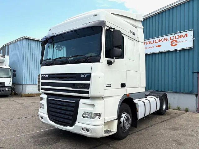 DAF XF 105.460 SPACECAB (ZF16 MANUAL GEARBOX / MX-BRAKE / 870+430 LITER TANK / FRIDGE / AIRCONDITIONING) - Dragbil: bild 1 DAF XF 105.460 SPACECAB (ZF16 MANUAL GEARBOX / MX-BRAKE / 870+430 LITER TANK / FRIDGE / AIRCONDITIONING) - Dragbil: bild 1