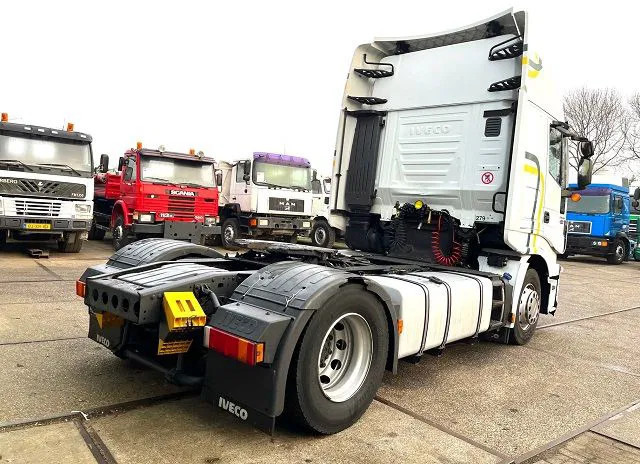 Iveco Stralis AS440S42T/P HI-WAY DUTCH TRUCK (APK/TUV -> 02-2024 / EURO 6 / AS-TRONIC / 2 TANKS / LEATHER SEATS / FRIDGE) - Dragbil: bild 3 Iveco Stralis AS440S42T/P HI-WAY DUTCH TRUCK (APK/TUV -> 02-2024 / EURO 6 / AS-TRONIC / 2 TANKS / LEATHER SEATS / FRIDGE) - Dragbil: bild 3