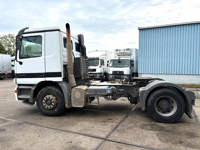 Mercedes-Benz Actros 1848 LS (MP1) 4x2 TRACTOR (EPS WITH CLUTCH / RUDUCTION AXLE / HYDRAULIC KIT / AIRCONDITIONING / ETC) - Dragbil: bild 5 Mercedes-Benz Actros 1848 LS (MP1) 4x2 TRACTOR (EPS WITH CLUTCH / RUDUCTION AXLE / HYDRAULIC KIT / AIRCONDITIONING / ETC) - Dragbil: bild 5