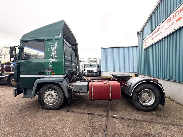 Renault R385 Major (2 CULASSE / LAMES / GRAND PONT / 2 CILINDER HEADS / STEEL SUSPENSION / REDUCTION AXLE) - Dragbil: bild 5 Renault R385 Major (2 CULASSE / LAMES / GRAND PONT / 2 CILINDER HEADS / STEEL SUSPENSION / REDUCTION AXLE) - Dragbil: bild 5