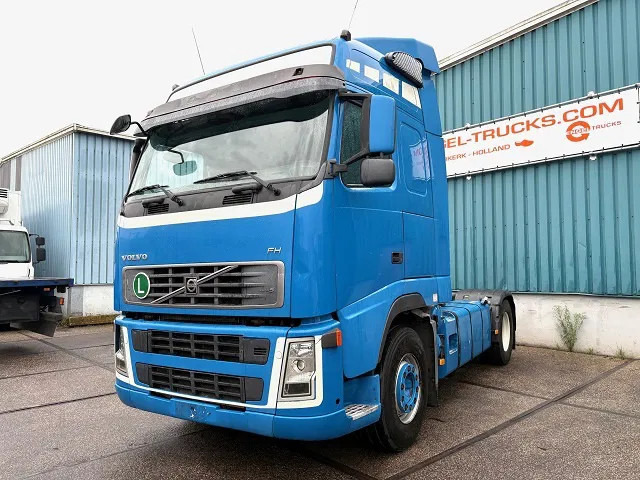 Volvo FH 400 GLOBETROTTER (VIN: 7B446149 / I-SHIFT / ADR-VLG / AIRCONDITIONING / COMPLETE SPOILERSET ON CABIN) - Dragbil: bild 1 Volvo FH 400 GLOBETROTTER (VIN: 7B446149 / I-SHIFT / ADR-VLG / AIRCONDITIONING / COMPLETE SPOILERSET ON CABIN) - Dragbil: bild 1