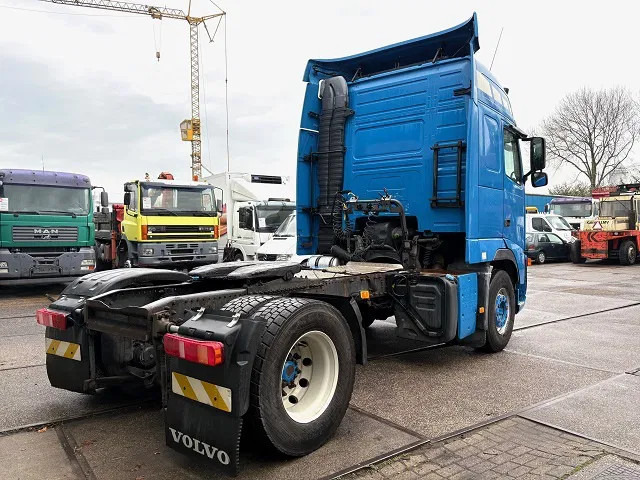 Volvo FH 400 GLOBETROTTER (VIN: 7B446149 / I-SHIFT / ADR-VLG / AIRCONDITIONING / COMPLETE SPOILERSET ON CABIN) - Dragbil: bild 3 Volvo FH 400 GLOBETROTTER (VIN: 7B446149 / I-SHIFT / ADR-VLG / AIRCONDITIONING / COMPLETE SPOILERSET ON CABIN) - Dragbil: bild 3