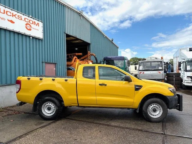 Ford Ranger 2.2TDCI 4x4 SUPERCAB PICK-UP (APK/TUV 11-2026!) (6 GEARS MANUAL GEARBOX / AIRCONDITIONING / ETC!!) RANGER 2.2TDCI 4x4 SUPERCAB P - Pickup: bild 4 Ford Ranger 2.2TDCI 4x4 SUPERCAB PICK-UP (APK/TUV 11-2026!) (6 GEARS MANUAL GEARBOX / AIRCONDITIONING / ETC!!) RANGER 2.2TDCI 4x4 SUPERCAB P - Pickup: bild 4