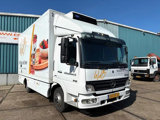 Mercedes-Benz Atego 816 L 4x2 ORIGINAL DUTCH COOLER TRUCK WITH CARRIER XARIOS 600D/E (MANUAL GEARBOX / AIRCONDITIONING / 2.000 KG. TAILLIFT) - Kylbil lastbil: bild 2 Mercedes-Benz Atego 816 L 4x2 ORIGINAL DUTCH COOLER TRUCK WITH CARRIER XARIOS 600D/E (MANUAL GEARBOX / AIRCONDITIONING / 2.000 KG. TAILLIFT) - Kylbil lastbil: bild 2