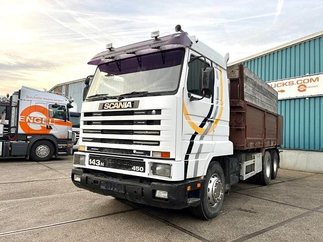 Scania R143-450 V8 STREAMLINE 6x2 FULL STEEL KIPPER (MANUAL GEARBOX / FULL STEEL SUSPENSION / 10 TIRES / ROBSON DRIVE / MECHANICAL PUMP - Tippbil lastbil: bild 1 Scania R143-450 V8 STREAMLINE 6x2 FULL STEEL KIPPER (MANUAL GEARBOX / FULL STEEL SUSPENSION / 10 TIRES / ROBSON DRIVE / MECHANICAL PUMP - Tippbil lastbil: bild 1