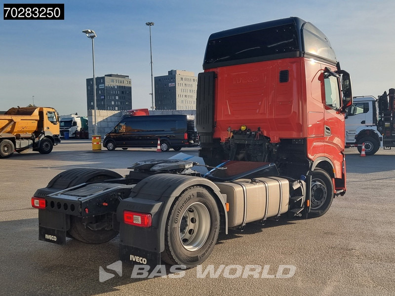Iveco S-Way 490 4X2 DAMAGED! chassis bent 2x Tanks LED Navi Euro 6 - Dragbil: bild 5 Iveco S-Way 490 4X2 DAMAGED! chassis bent 2x Tanks LED Navi Euro 6 - Dragbil: bild 5